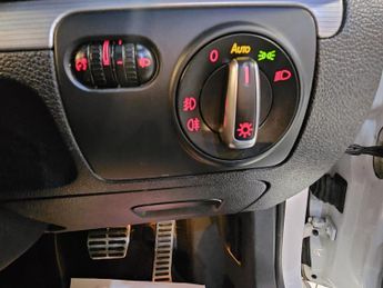 VOLKSWAGEN SCIROCCO 2.0 TDI R-Line