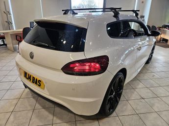 VOLKSWAGEN SCIROCCO 2.0 TDI R-Line