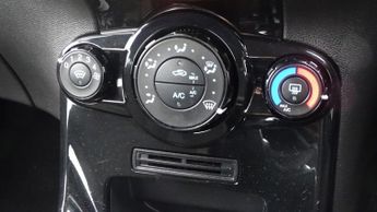 FORD FIESTA 1.0 T EcoBoost Zetec