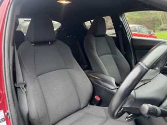 TOYOTA C-HR 1.8 VVT-h Red Edition