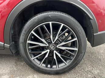 TOYOTA C-HR 1.8 VVT-h Red Edition