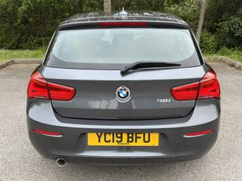 BMW 1 SERIES 1.5 118i SE Business