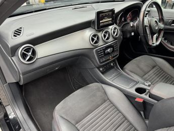 MERCEDES-BENZ GLA CLASS 2.0 GLA250 AMG Line