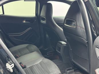 MERCEDES-BENZ GLA CLASS 2.0 GLA250 AMG Line