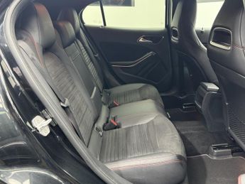 MERCEDES-BENZ GLA CLASS 2.0 GLA250 AMG Line
