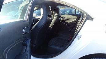 MERCEDES-BENZ CLA 2.1 CLA220 CDI Sport