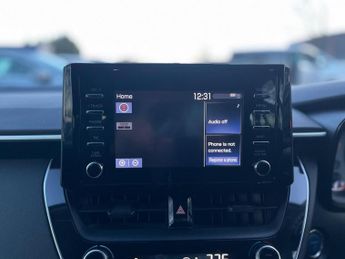 TOYOTA COROLLA 1.8 VVT-h Design CVT Euro 6 (s/s) 4dr