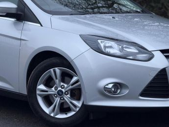 FORD FOCUS 1.6 Zetec Powershift Euro 5 5dr