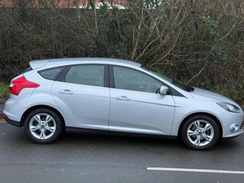 FORD FOCUS 1.6 Zetec Powershift Euro 5 5dr