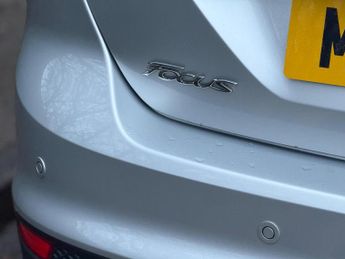 FORD FOCUS 1.6 Zetec Powershift Euro 5 5dr