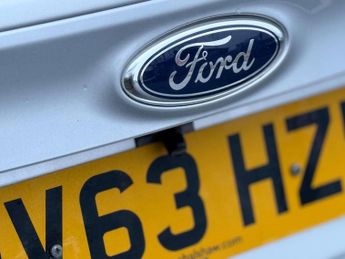 FORD FOCUS 1.6 Zetec Powershift Euro 5 5dr