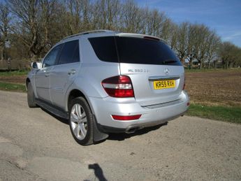 MERCEDES-BENZ M CLASS 2009 3.0 ML350 CDI V6 BlueEfficiency Sport - AUTO