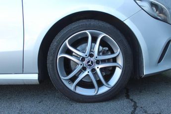 MERCEDES-BENZ A CLASS 1.6 A200 Sport Edition Plus