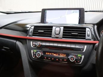 BMW 3 SERIES 2.0 320d Sport Touring Auto xDrive Euro 5 (s/s) 5dr