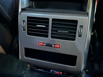 LAND ROVER RANGE ROVER SPORT 3.0 SD V6 HSE