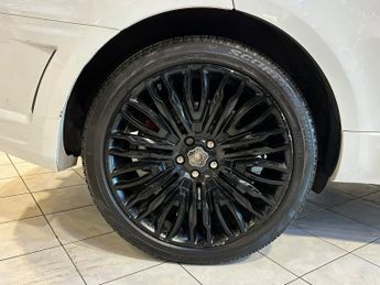 LAND ROVER RANGE ROVER SPORT 3.0 SD V6 HSE