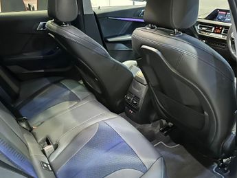 BMW 1 SERIES 1.5 118i Sport