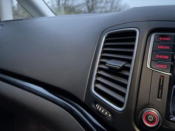 VOLKSWAGEN SHARAN 2.0 TDI SEL