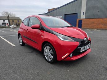 TOYOTA AYGO 1.0 VVT-i x-pression