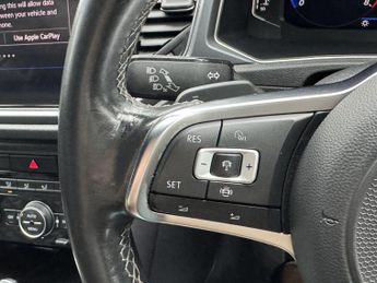 VOLKSWAGEN T-ROC 1.5 TSI EVO R-Line