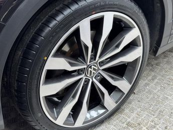 VOLKSWAGEN T-ROC 1.5 TSI EVO R-Line