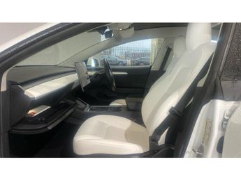 TESLA MODEL 3 Standard Range Plus