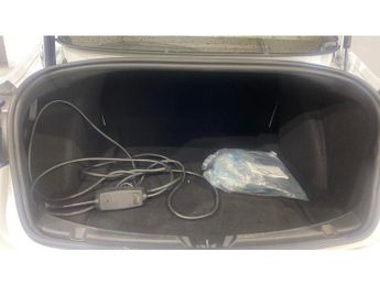 TESLA MODEL 3 Standard Range Plus