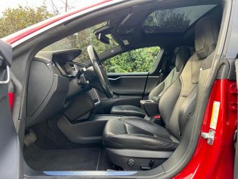 TESLA MODEL S 90D (Dual Motor) Executive Edition