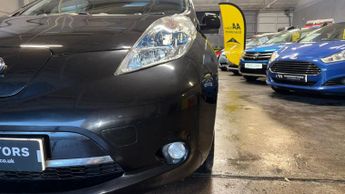 NISSAN LEAF 24kWh Tekna Electric Automatic Black 5dr LOW TAX+LEATHER+SATNAV