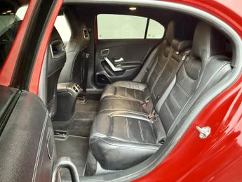 MERCEDES-BENZ A CLASS 2.0 A35 AMG