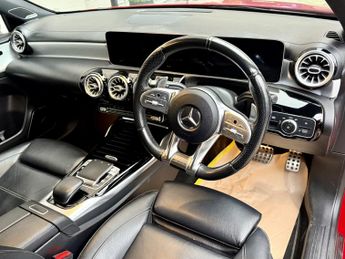 MERCEDES-BENZ A CLASS 2.0 A35 AMG