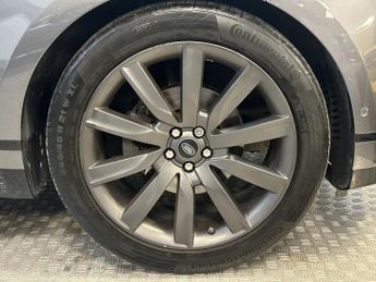 LAND ROVER RANGE ROVER VELAR 2.0 D240 R-Dynamic SE