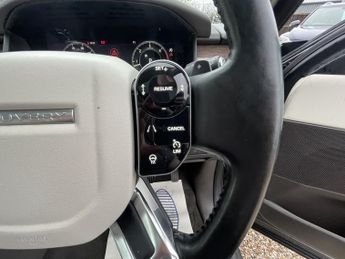 LAND ROVER DISCOVERY 3.0 SD V6 HSE