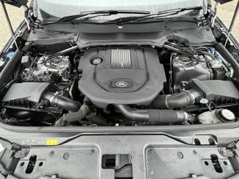 LAND ROVER DISCOVERY 3.0 SD V6 HSE