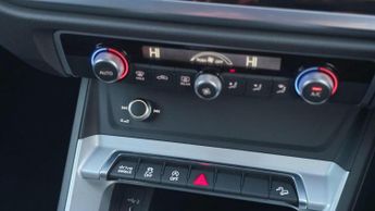 AUDI Q3 2.0 TDI 40 Sport S Tronic quattro Euro 6 (s/s) 5dr