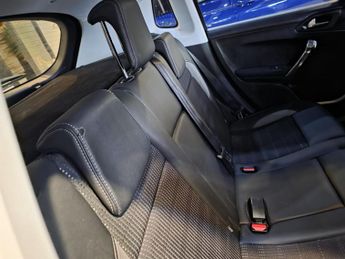 PEUGEOT 2008 1.6 e-HDi Allure (MB)