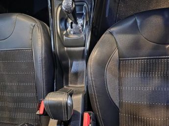 PEUGEOT 2008 1.6 e-HDi Allure (MB)