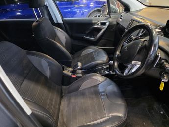 PEUGEOT 2008 1.6 e-HDi Allure (MB)