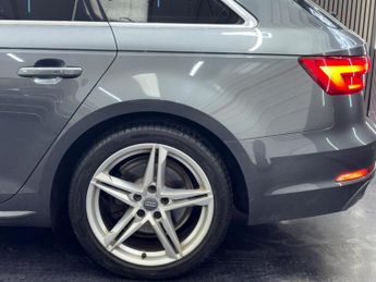 AUDI A4 AVANT 2.0 TDI ultra S line S Tronic Euro 6 (s/s) 5dr