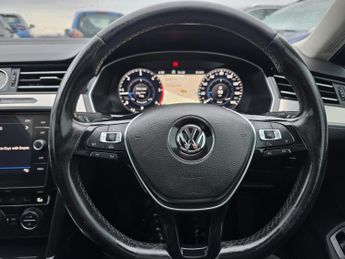 VOLKSWAGEN PASSAT 1.6 TDI GT