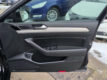 VOLKSWAGEN PASSAT 1.6 TDI GT