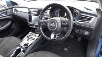 MG MG5 61.1kWh Excite Long Range