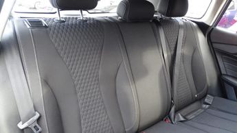 MG MG5 61.1kWh Excite Long Range