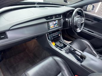 JAGUAR XF 2.0i R-Sport Auto Euro 6 (s/s) 4dr