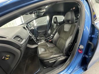 VOLVO V40 1.5 T2 R-Design Auto Euro 6 (s/s) 5dr