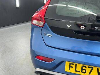 VOLVO V40 1.5 T2 R-Design Auto Euro 6 (s/s) 5dr
