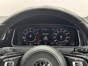 VOLKSWAGEN GOLF 2.0 TSI R