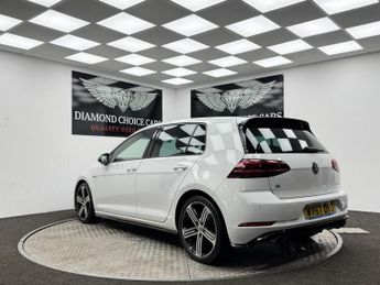 VOLKSWAGEN GOLF 2.0 TSI R