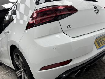 VOLKSWAGEN GOLF 2.0 TSI R