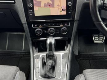 VOLKSWAGEN GOLF 2.0 TSI R